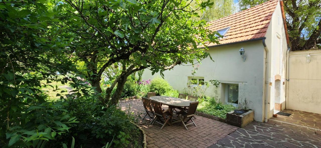 Le Petit Lavoir - Maison Cosy A Mayet ภายนอก รูปภาพ